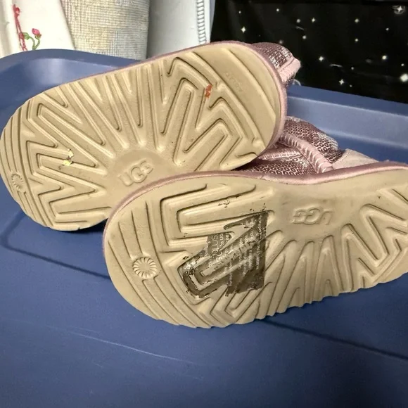 Ugg Toddler Glitter Stars Pink Girls Size 8 Boots Good Condition - Picture 5 of 7